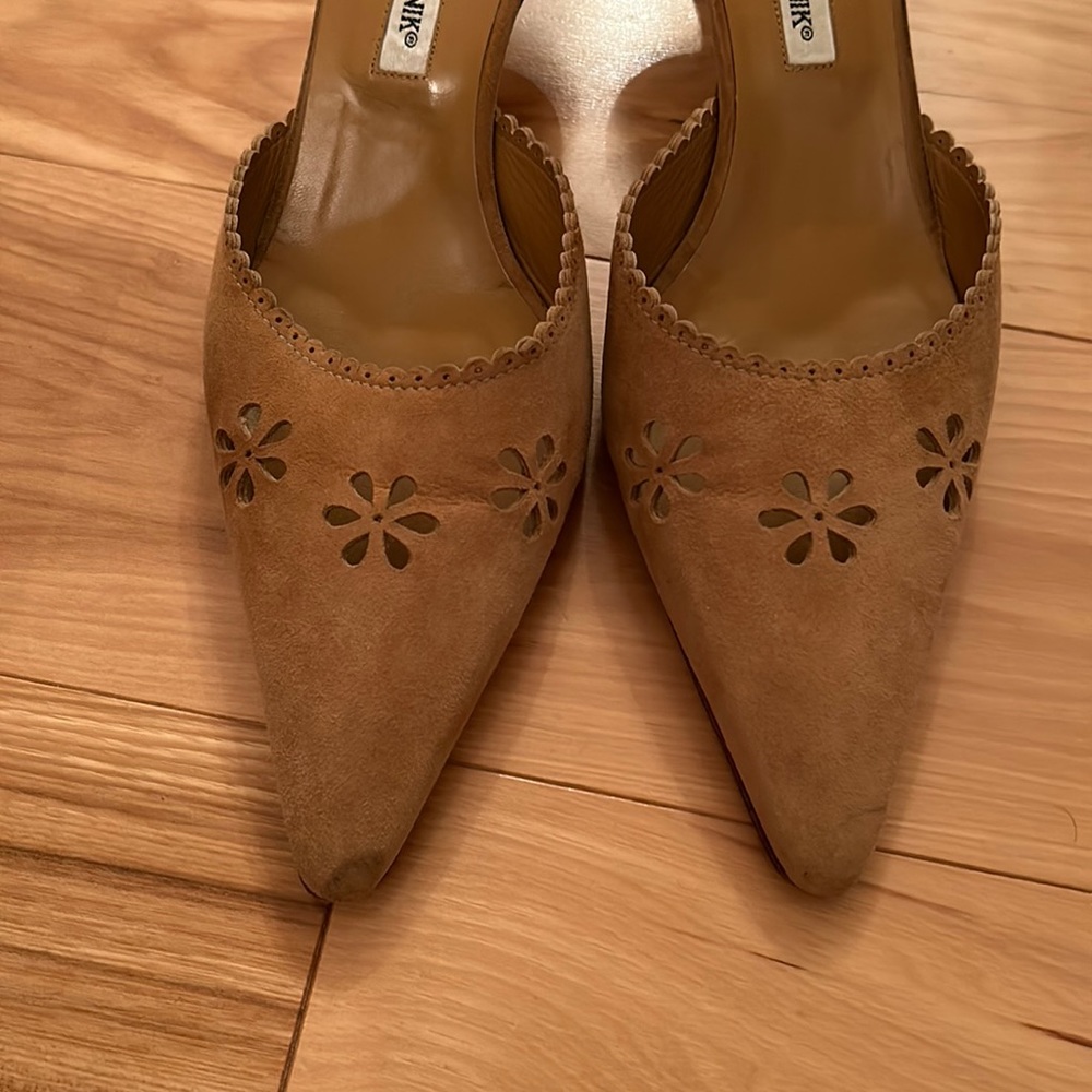manolos size 40